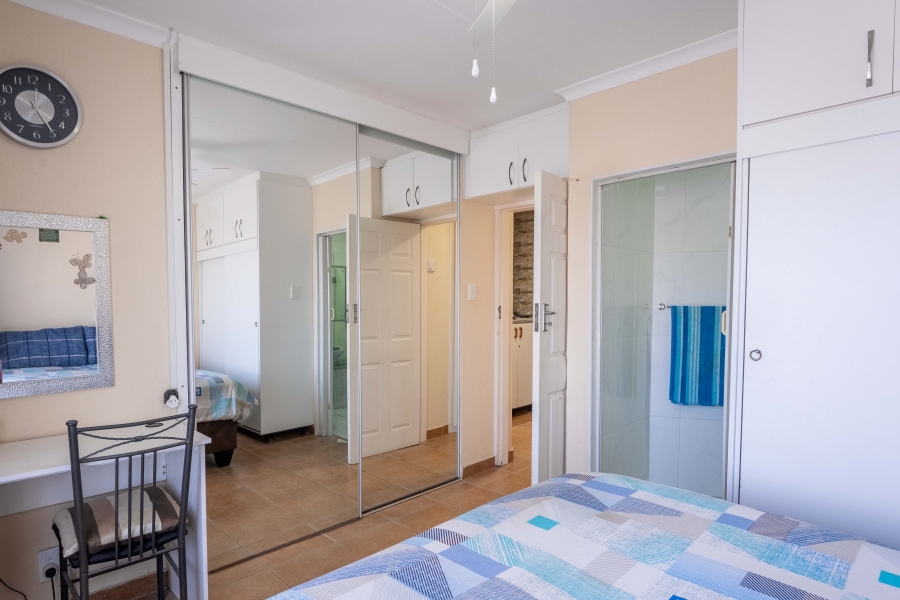2 Bedroom Property for Sale in Amanzimtoti KwaZulu-Natal