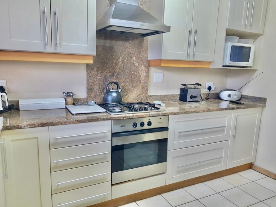 3 Bedroom Property for Sale in Uvongo KwaZulu-Natal