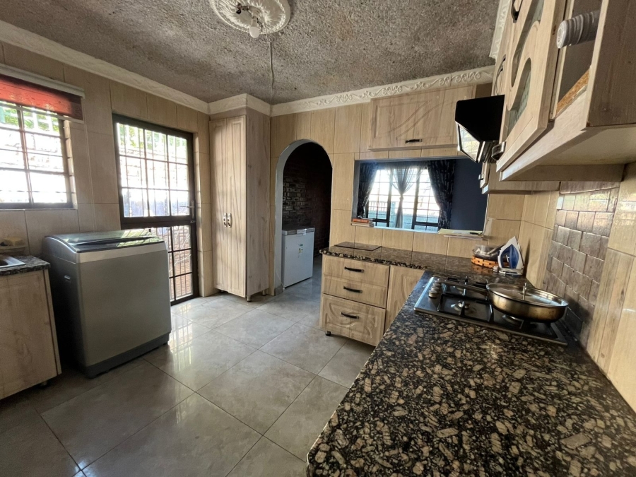 3 Bedroom Property for Sale in Ocean View KwaZulu-Natal