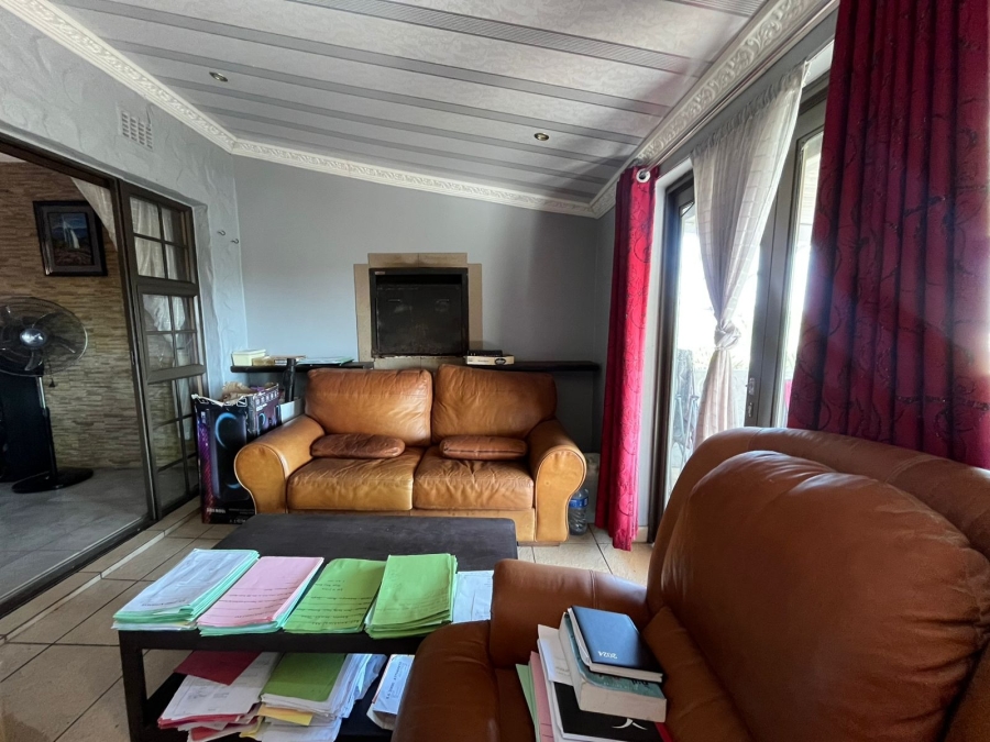 3 Bedroom Property for Sale in Ocean View KwaZulu-Natal