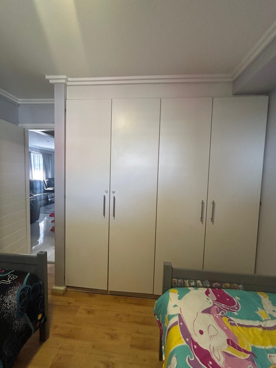 2 Bedroom Property for Sale in New Town Centre KwaZulu-Natal