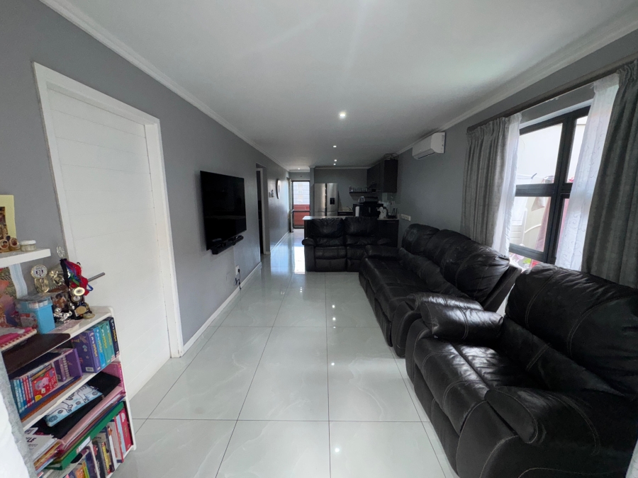 2 Bedroom Property for Sale in New Town Centre KwaZulu-Natal
