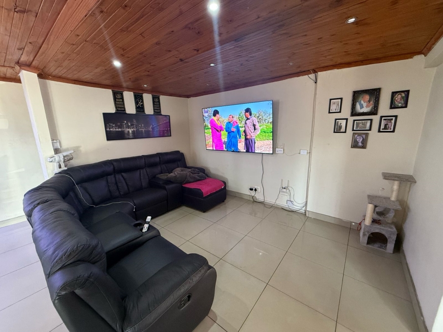 3 Bedroom Property for Sale in Woodview KwaZulu-Natal