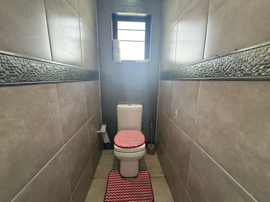 3 Bedroom Property for Sale in Woodview KwaZulu-Natal