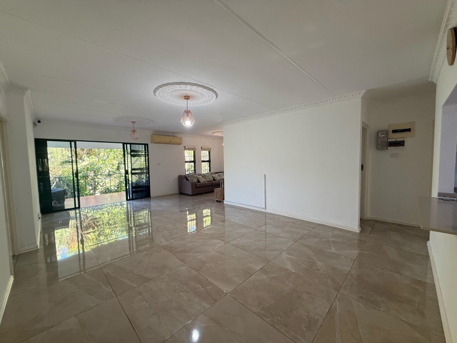 To Let 2 Bedroom Property for Rent in Westbrook KwaZulu-Natal