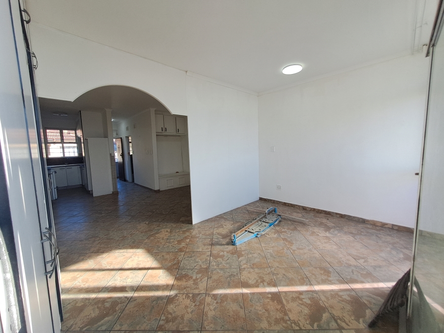 1 Bedroom Property for Sale in Margate KwaZulu-Natal