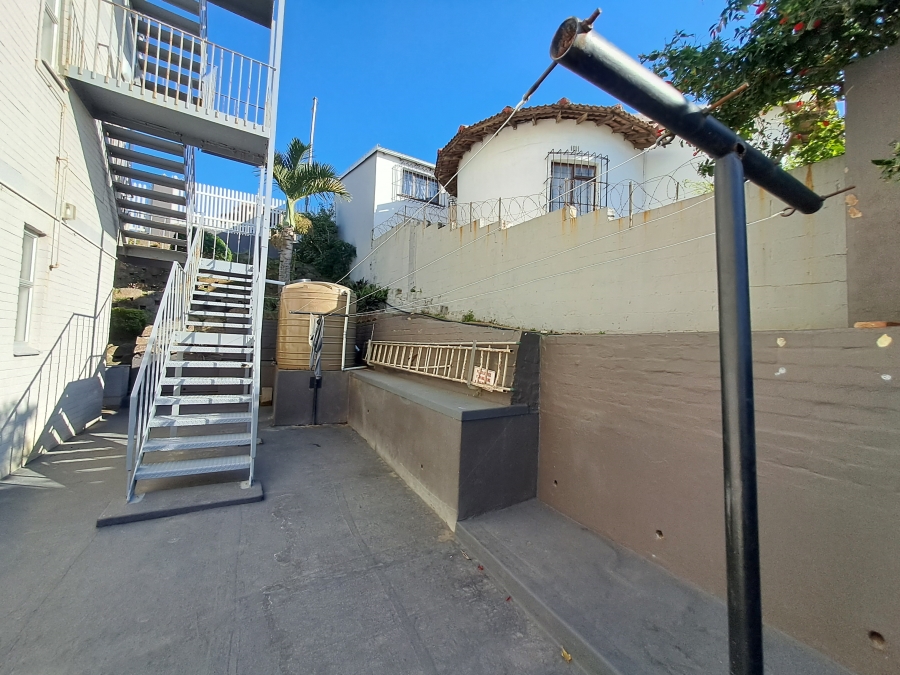 1 Bedroom Property for Sale in Margate KwaZulu-Natal