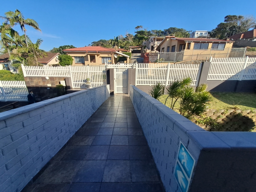 1 Bedroom Property for Sale in Margate KwaZulu-Natal