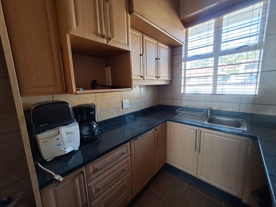 1 Bedroom Property for Sale in Margate KwaZulu-Natal