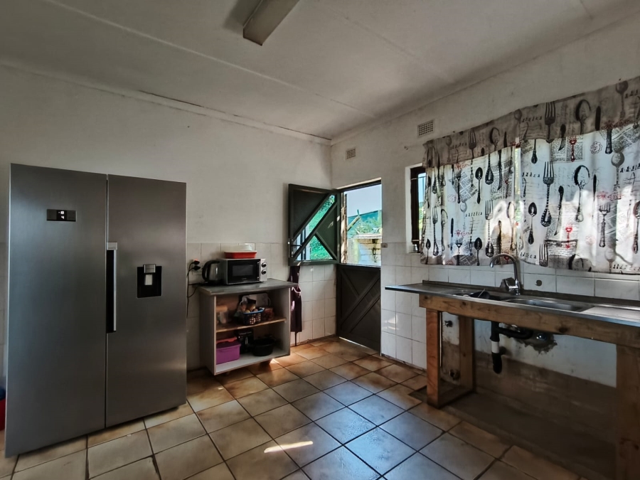 2 Bedroom Property for Sale in Uvongo KwaZulu-Natal