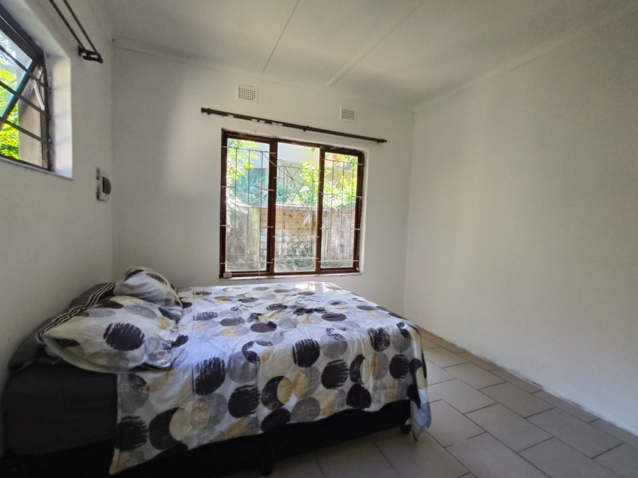 2 Bedroom Property for Sale in Uvongo KwaZulu-Natal