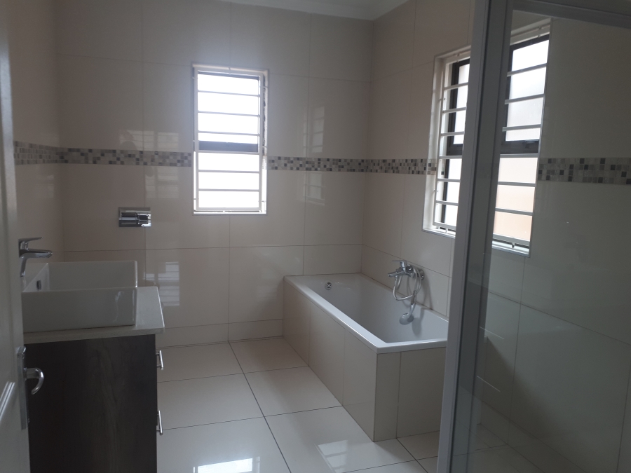 To Let 3 Bedroom Property for Rent in Pioneer Park KwaZulu-Natal