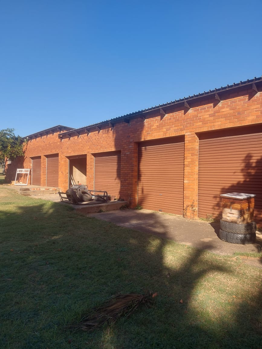 Commercial Property for Sale in Helpmekaar KwaZulu-Natal
