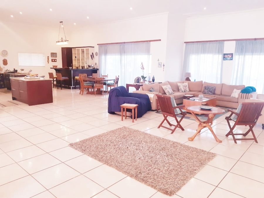 To Let 3 Bedroom Property for Rent in Wakenshaw Estate KwaZulu-Natal