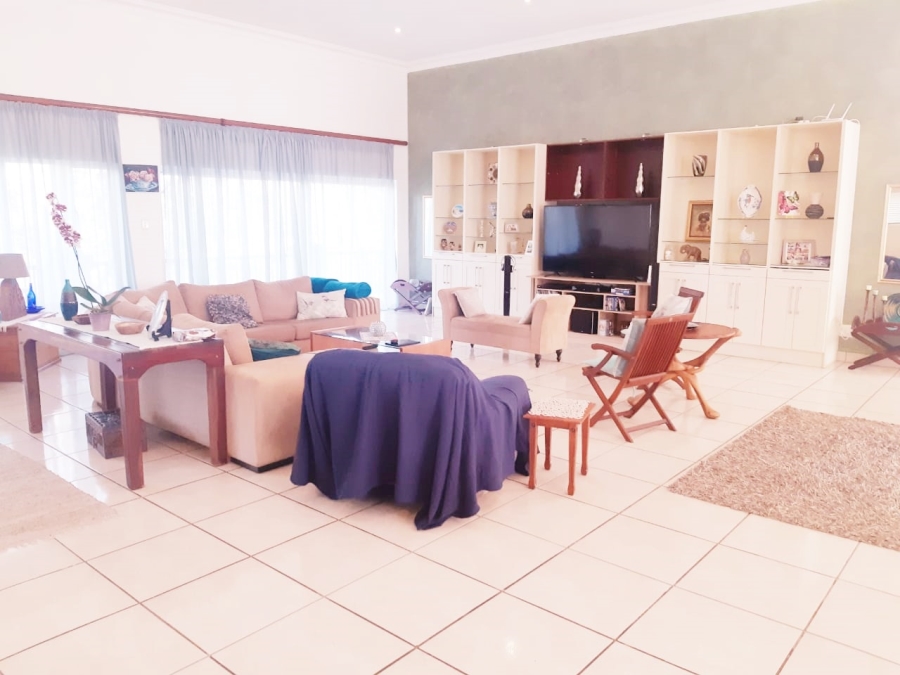 To Let 3 Bedroom Property for Rent in Wakenshaw Estate KwaZulu-Natal