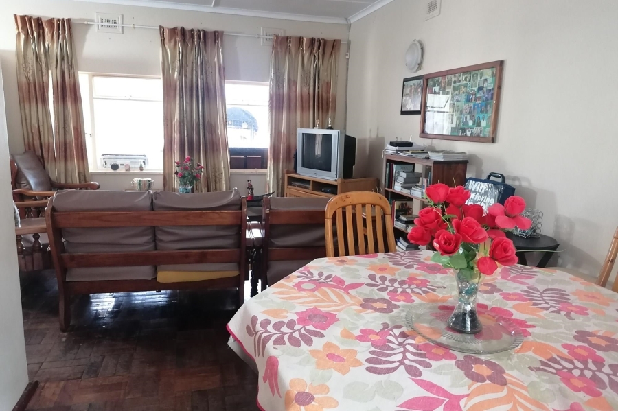 2 Bedroom Property for Sale in St Michaels On Sea KwaZulu-Natal
