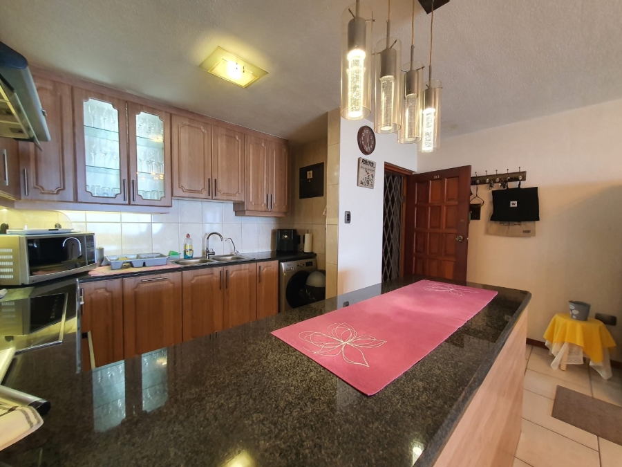 3 Bedroom Property for Sale in Amanzimtoti KwaZulu-Natal