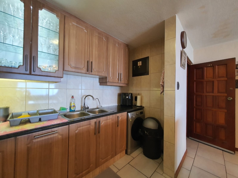 3 Bedroom Property for Sale in Amanzimtoti KwaZulu-Natal