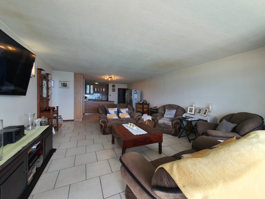 3 Bedroom Property for Sale in Amanzimtoti KwaZulu-Natal
