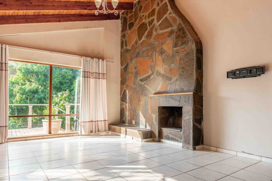 4 Bedroom Property for Sale in Amanzimtoti KwaZulu-Natal