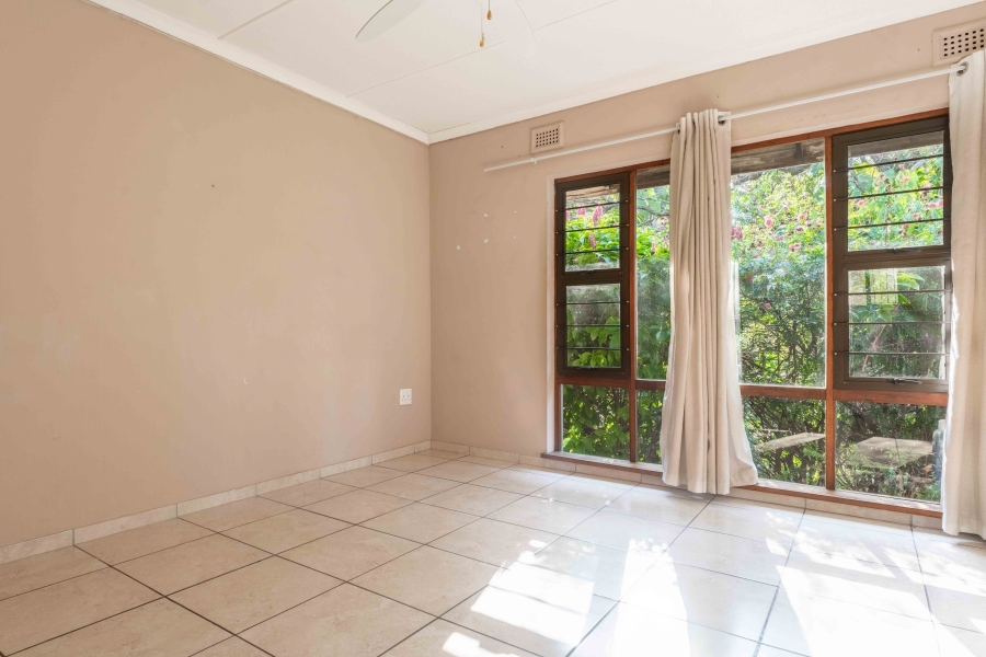 4 Bedroom Property for Sale in Amanzimtoti KwaZulu-Natal