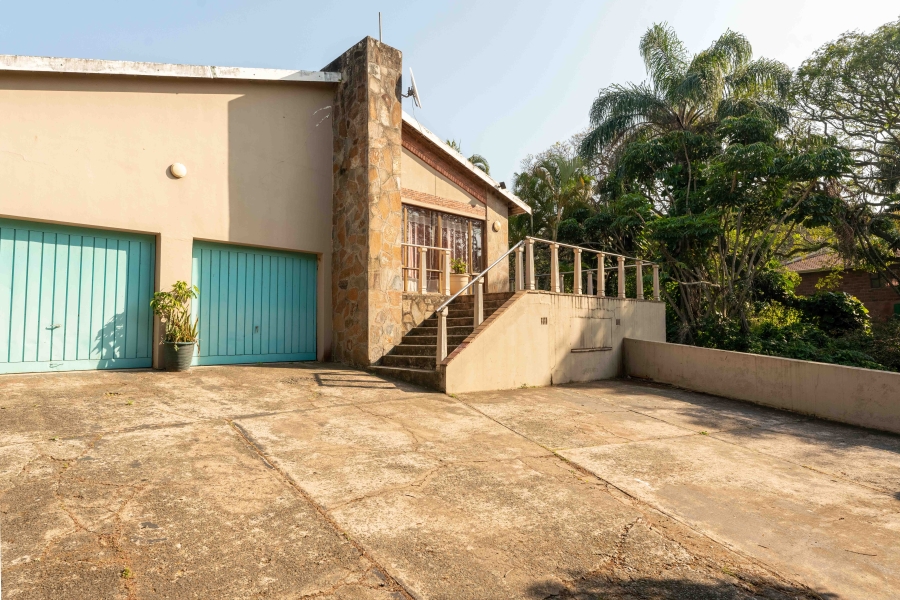 4 Bedroom Property for Sale in Amanzimtoti KwaZulu-Natal