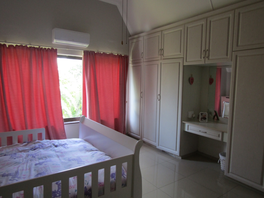5 Bedroom Property for Sale in Amanzimtoti KwaZulu-Natal
