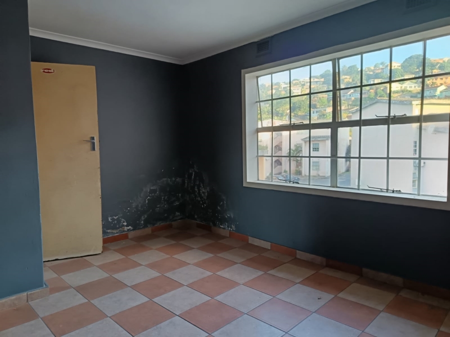 2 Bedroom Property for Sale in Oaklands KwaZulu-Natal