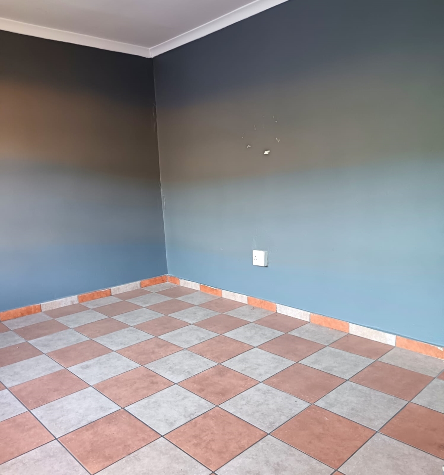 2 Bedroom Property for Sale in Oaklands KwaZulu-Natal