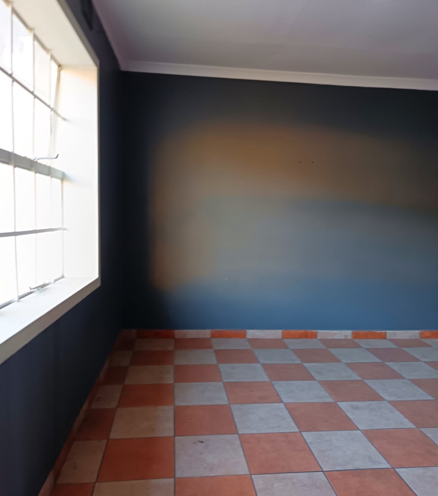 2 Bedroom Property for Sale in Oaklands KwaZulu-Natal