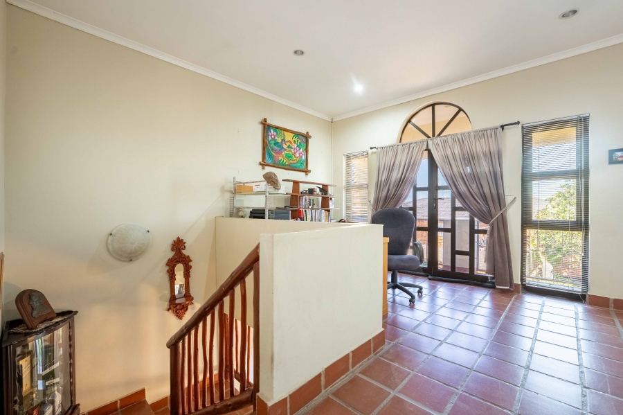 3 Bedroom Property for Sale in Amanzimtoti KwaZulu-Natal
