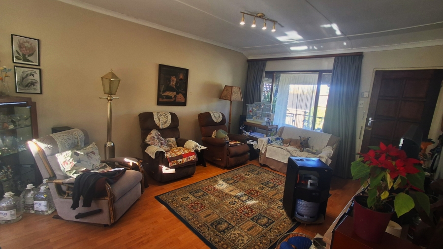 3 Bedroom Property for Sale in Greendale KwaZulu-Natal