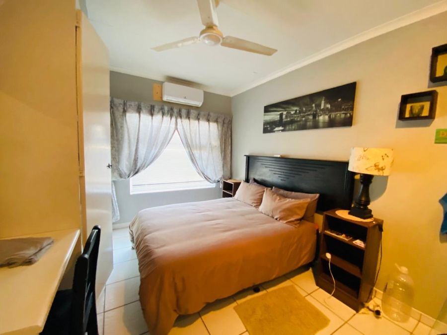 6 Bedroom Property for Sale in Meer En See KwaZulu-Natal