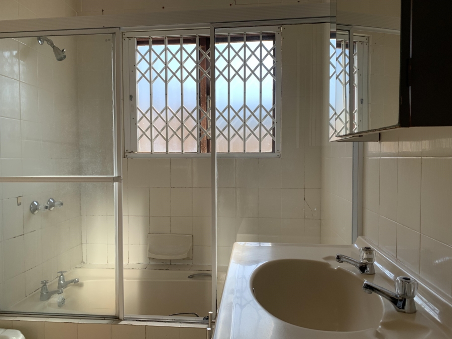 3 Bedroom Property for Sale in Scottburgh Central KwaZulu-Natal