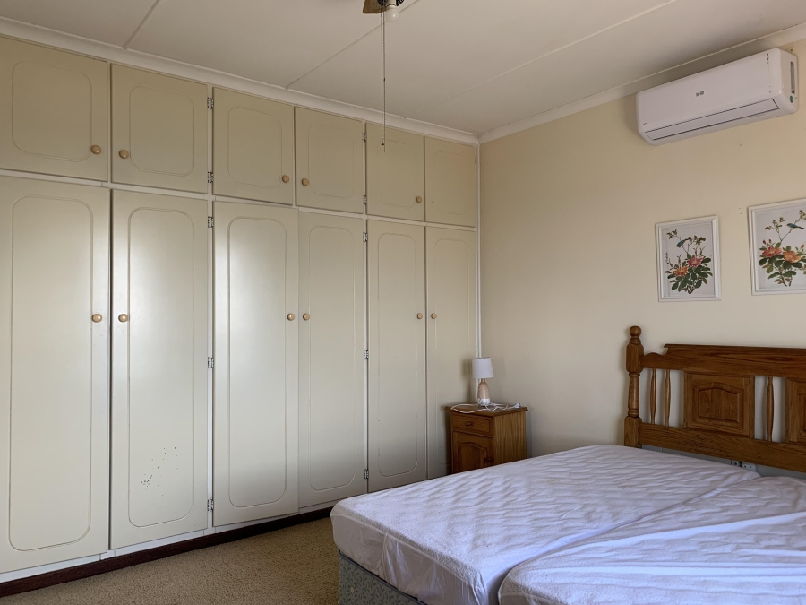 3 Bedroom Property for Sale in Scottburgh Central KwaZulu-Natal