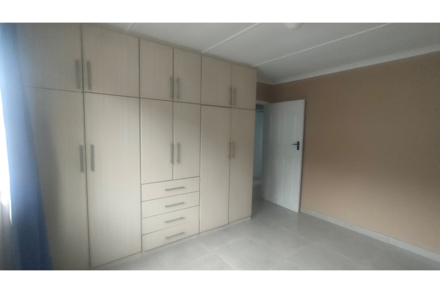 3 Bedroom Property for Sale in Umlazi Z KwaZulu-Natal