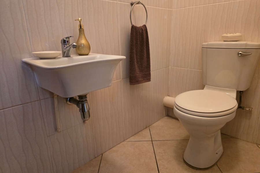 3 Bedroom Property for Sale in Meer En See KwaZulu-Natal
