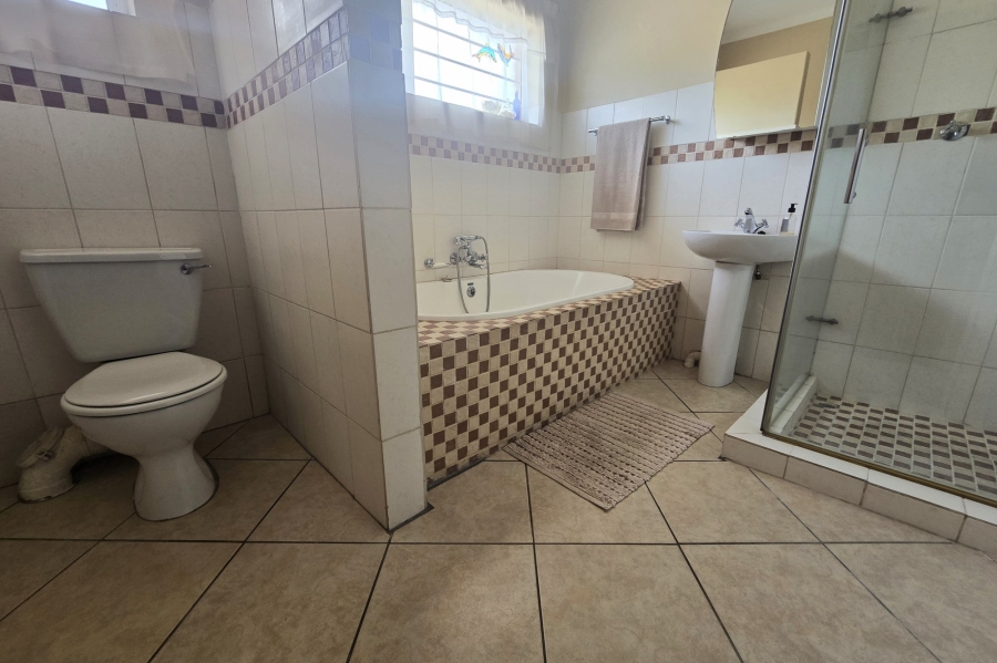 3 Bedroom Property for Sale in Meer En See KwaZulu-Natal