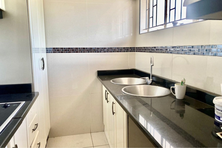 To Let 1 Bedroom Property for Rent in Tongaat KwaZulu-Natal