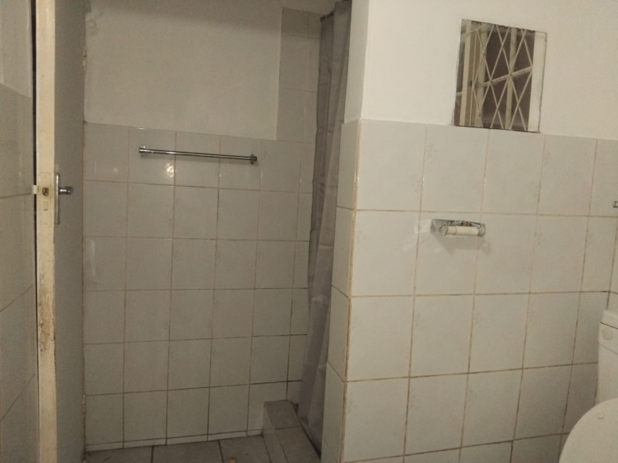 To Let 2 Bedroom Property for Rent in Margate KwaZulu-Natal