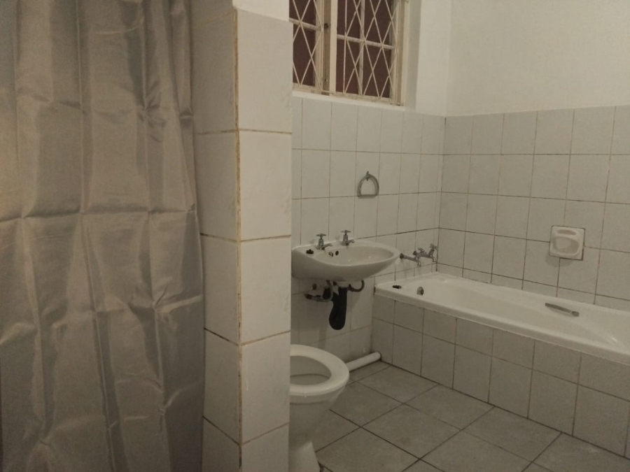 To Let 2 Bedroom Property for Rent in Margate KwaZulu-Natal