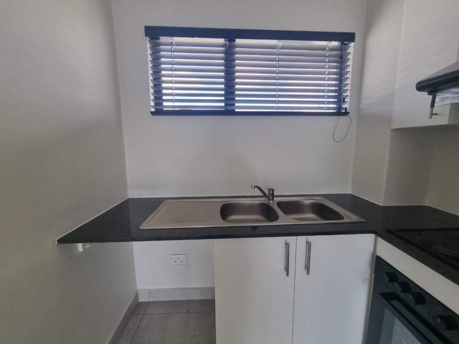 To Let 2 Bedroom Property for Rent in Lincoln Meade KwaZulu-Natal