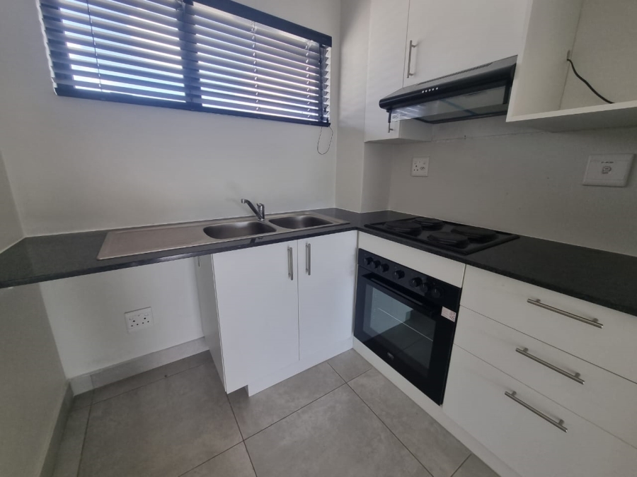 To Let 2 Bedroom Property for Rent in Lincoln Meade KwaZulu-Natal
