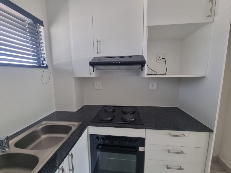 To Let 2 Bedroom Property for Rent in Lincoln Meade KwaZulu-Natal