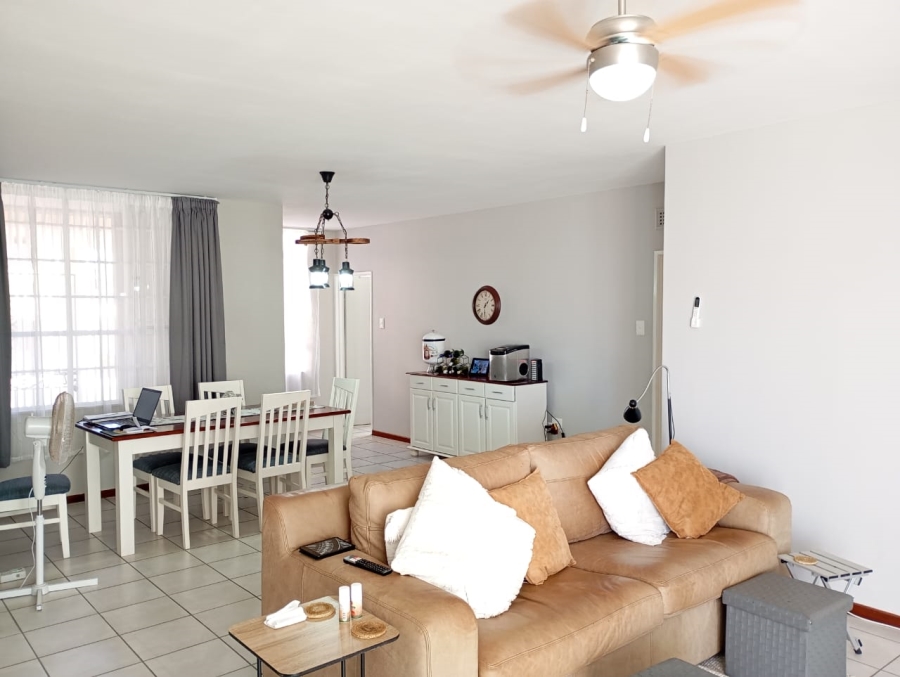 To Let 2 Bedroom Property for Rent in Umhlanga KwaZulu-Natal