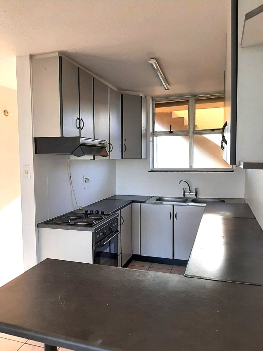 To Let 2 Bedroom Property for Rent in Amanzimtoti KwaZulu-Natal