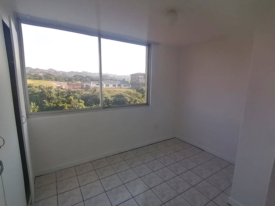To Let 2 Bedroom Property for Rent in Amanzimtoti KwaZulu-Natal
