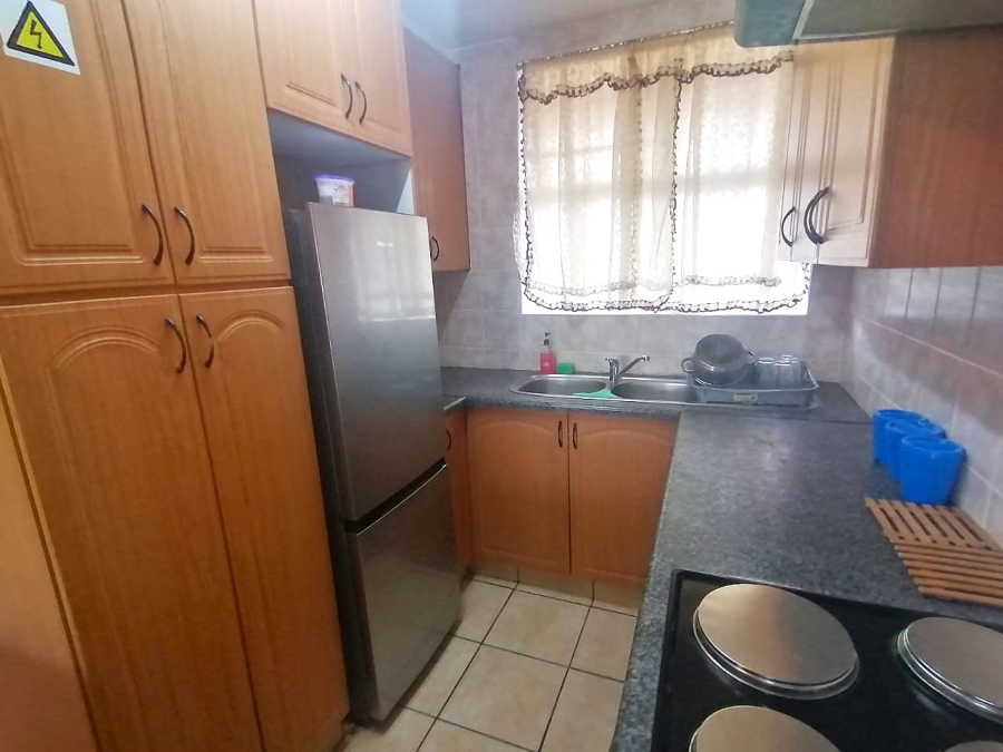 To Let 2 Bedroom Property for Rent in Amanzimtoti KwaZulu-Natal