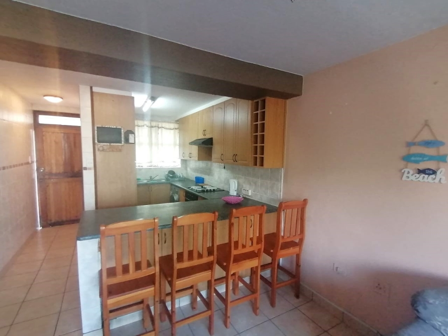 To Let 2 Bedroom Property for Rent in Amanzimtoti KwaZulu-Natal