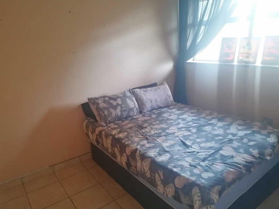 To Let 2 Bedroom Property for Rent in Amanzimtoti KwaZulu-Natal